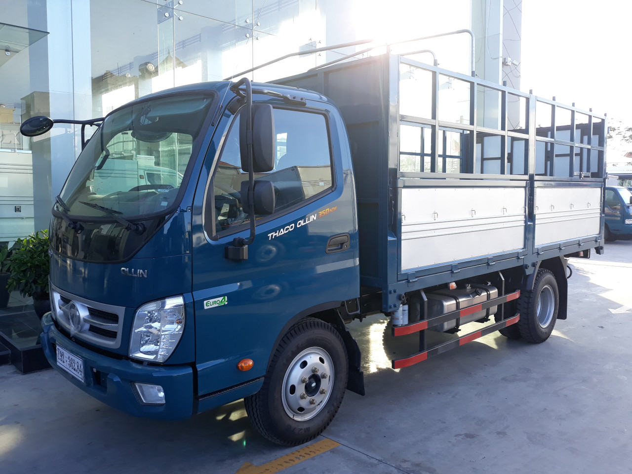 Xe tải 35 tấn Thùng Kín Hyundai HD72  Hyundai HD72 Nhập Khẩu